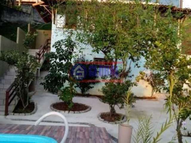 Casa em condomínio fechado com 2 quartos à venda na Avenida Roberto da Silveira, Flamengo, Maricá, 110 m2 por R$ 600.000