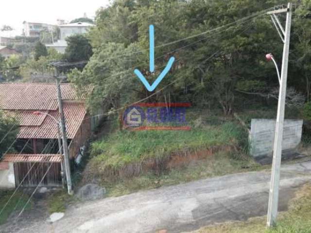 Terreno em condomínio fechado à venda na Avenida Roberto da Silveira, Flamengo, Maricá, 360 m2 por R$ 110.000