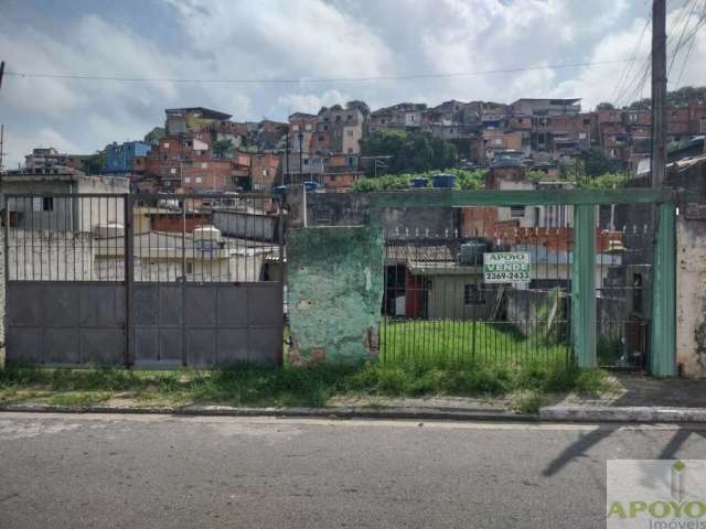 Casa Térrea Parque Fernanda com reforma geral. Aceita financiamento