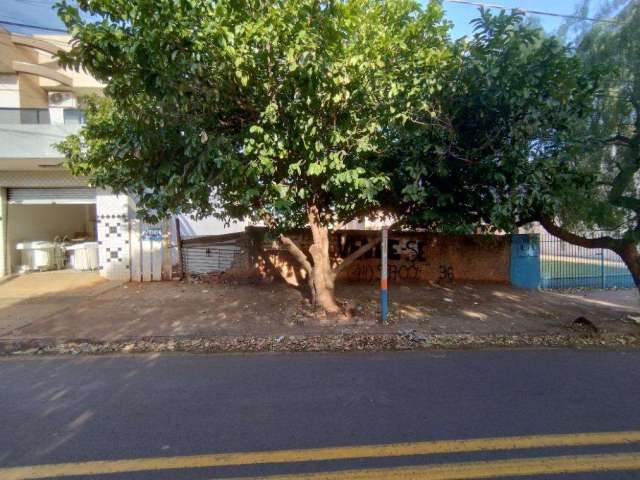 Terreno à venda em Maringá, Jardim Licce, com 300 m²