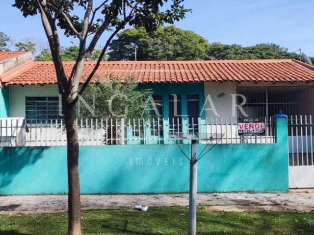 Casa para Venda em Maringá, Conjunto Residencial Ney Braga, 3 dormitórios, 1 banheiro, 2 vagas