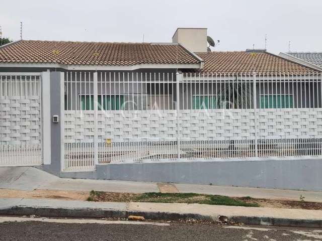 Casa para Venda em Maringá, Jardim Olímpico, 3 dormitórios, 1 suíte, 1 banheiro, 1 vaga