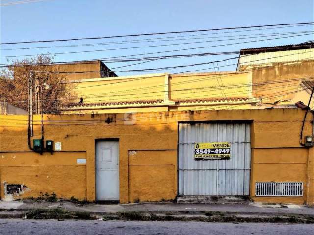 Casa com 3 quartos à venda na Rua Aniba, Cascadura, Rio de Janeiro, 190 m2 por R$ 360.000