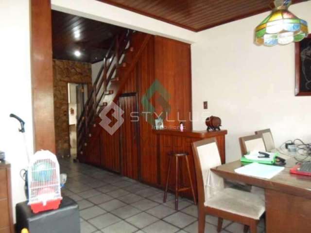 Casa com 4 quartos à venda na Rua Teixeira de Azevedo, Abolição, Rio de Janeiro, 421 m2 por R$ 1.249.000