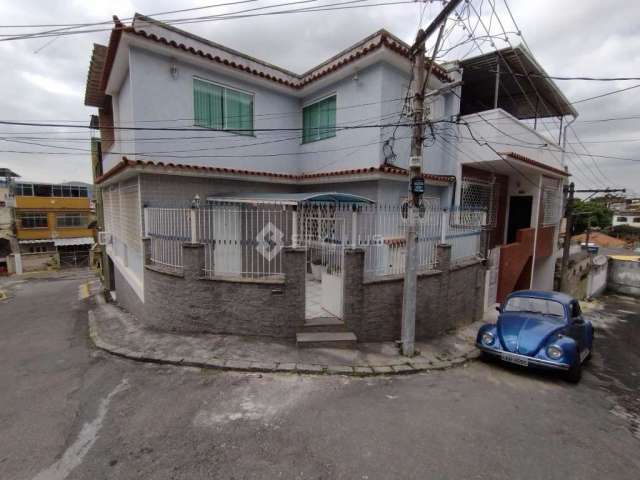 Casa em condomínio fechado com 3 quartos à venda na Avenida João Ribeiro, Pilares, Rio de Janeiro, 78 m2 por R$ 399.000