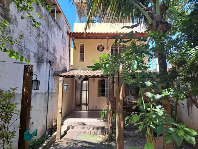 Casa com 3 quartos à venda na Rua João Vicente, Madureira, Rio de Janeiro, 241 m2 por R$ 500.000