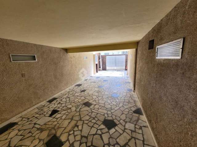 Casa com 5 quartos à venda na Rua Ibi, Higienópolis, Rio de Janeiro, 128 m2 por R$ 730.000