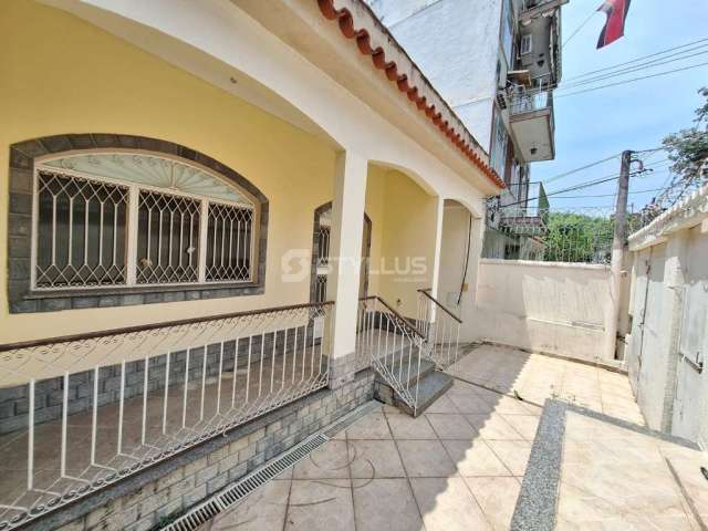 Casa com 3 quartos à venda na Rua Cristóvão Colombo, Cachambi, Rio de Janeiro, 147 m2 por R$ 680.000