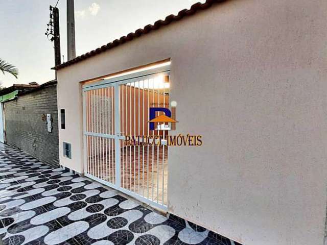 Oportunidade! Casa com 03 Dormitórios Próximo a Praia.