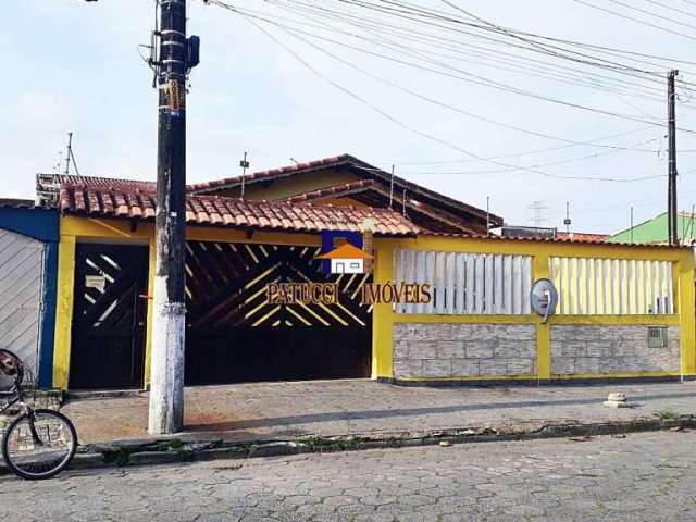 Linda Casa com Piscina em ótima Localização!