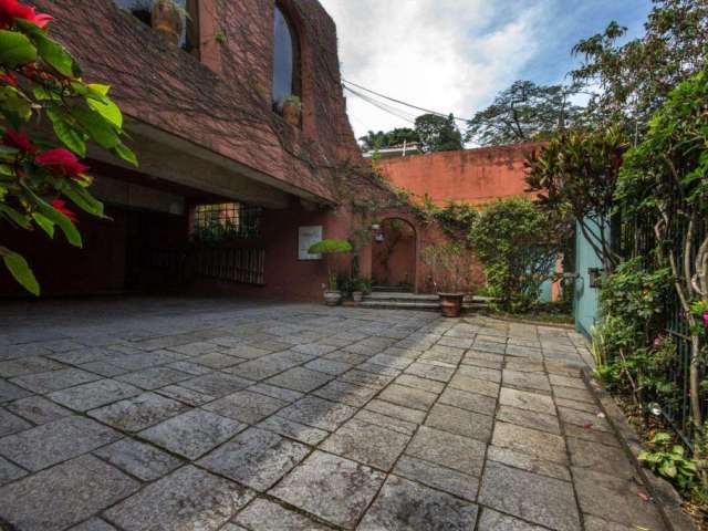 Casa com 4 quartos à venda na Rua Doutor Queirós Guimarães, Jardim Guedala, São Paulo, 411 m2 por R$ 2.500.000