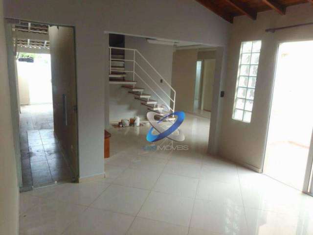 Sobrado com 3 dormitórios para alugar, 116 m² por R$ 4.170,00/mês - Villa Branca - Jacareí/SP