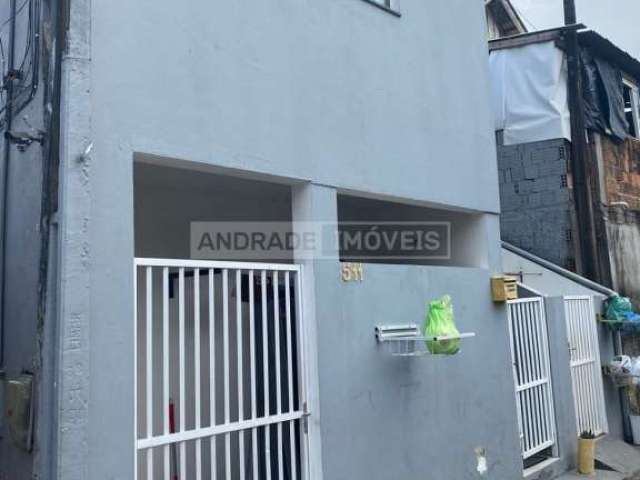 Sobrado com Quadro Apartamentos alugados