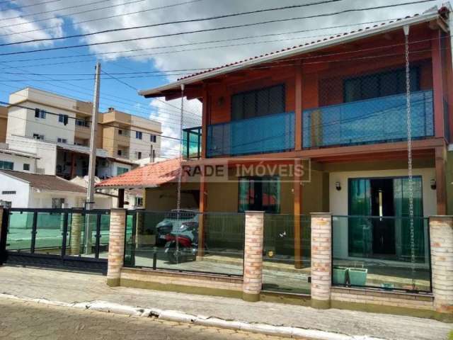 Casa Mista No Condomínio Fechado Cidade Nova