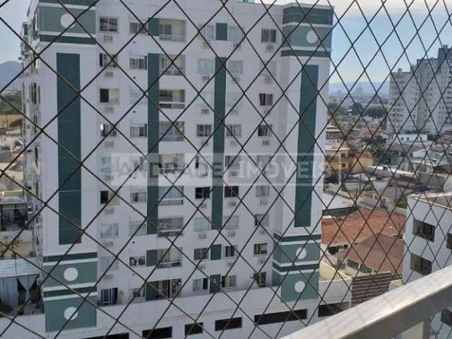 Apartamento no Bairro São João com 67 metros