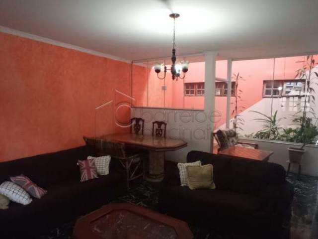 Vende belissíma casa assobradada no jardim merci- jundiai - sp.