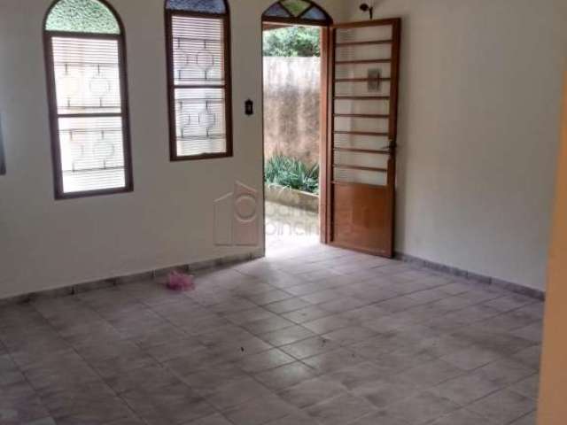 Casa com 2 dormitórios para locação no bairro portal do medeiros em jundiaí/sp