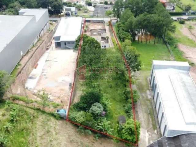 Lote de rua, plano, em via principal, no bairro caxambu, jundiaí/sp