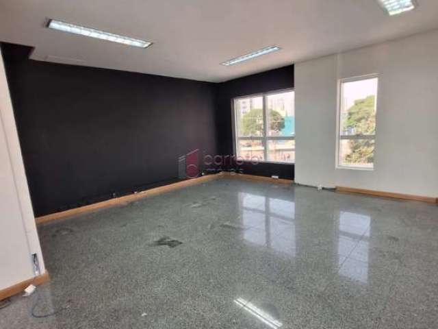 Sala para locação no edifício liberal century em jundiaí-sp