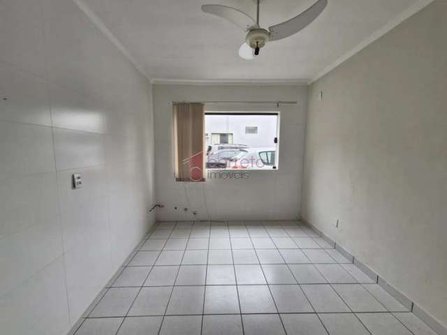 Sala comercial (edícula) para locação, no bairro do anhangabaú em jundiaí/sp