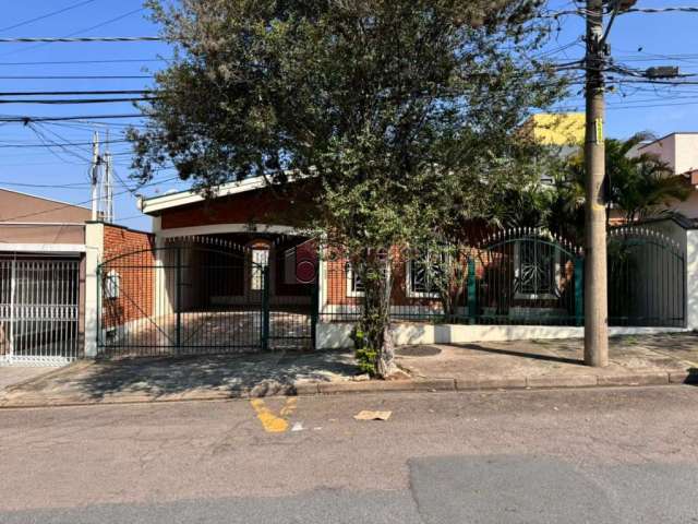 Casa térrea com 03 quartos à venda no bairro vila progresso - jundiaí/sp