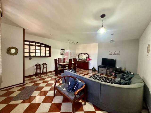 Casa térrea com 03 quartos à venda no jardim torres de são josé - jundiaí/sp