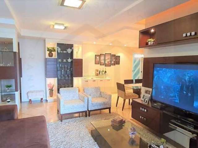 Apartamento de 140m² com 3 dormitórios sendo 1 suíte