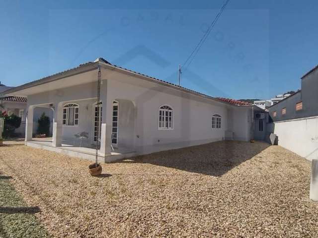 Casa com 3 dormitórios espaço gourmet e espaço zen na limeira