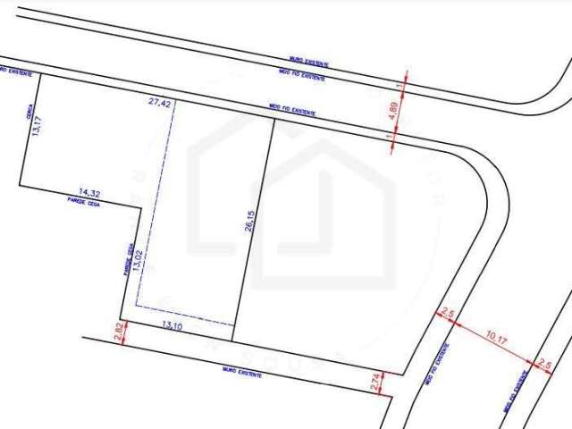 AMPLO TERRENO DE 1.044,43m²