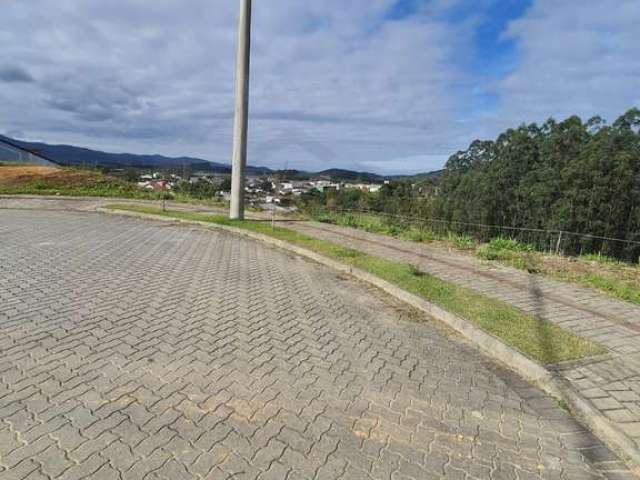 TERRENO EM CONDOMÍNIO DE 555,86m²