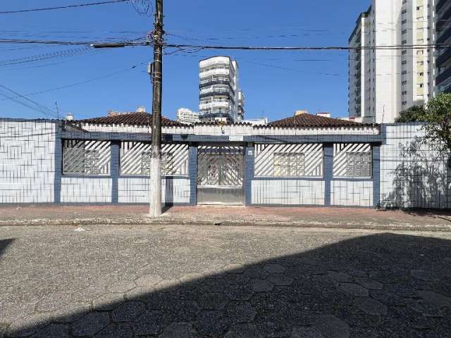 Casa condomínio na  Guilhermina