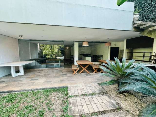 Sobrado  para venda com 3 quartos, 340m²