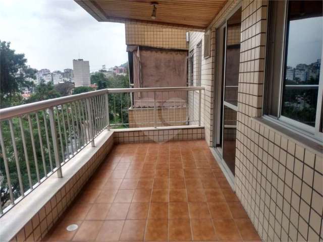 Apartamento com 2 quartos à venda em Tijuca - RJ