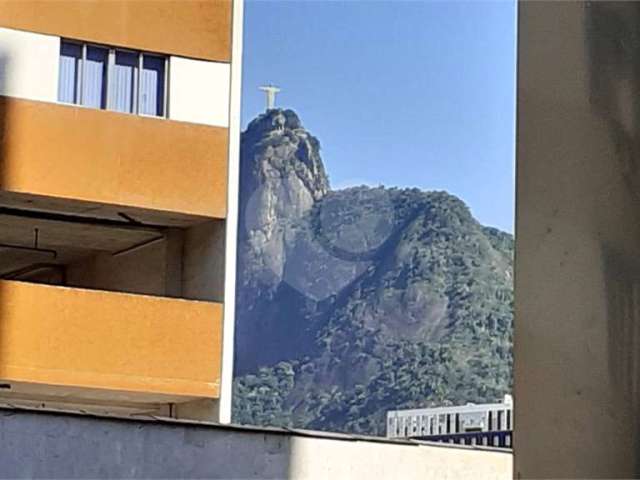 Apartamento com 2 quartos à venda em Botafogo - RJ