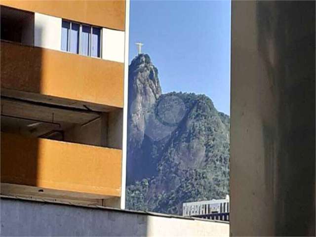 Apartamento com 2 quartos à venda em Botafogo - RJ