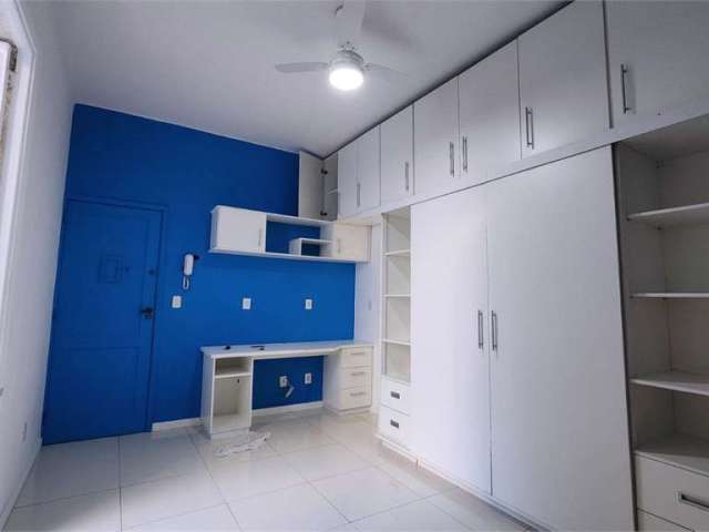 Apartamento com 1 quartos à venda em Grajaú - RJ