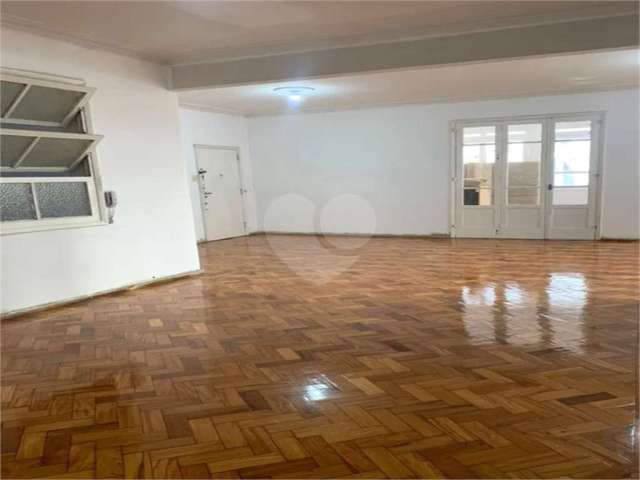 Apartamento com 3 quartos à venda em Botafogo - RJ