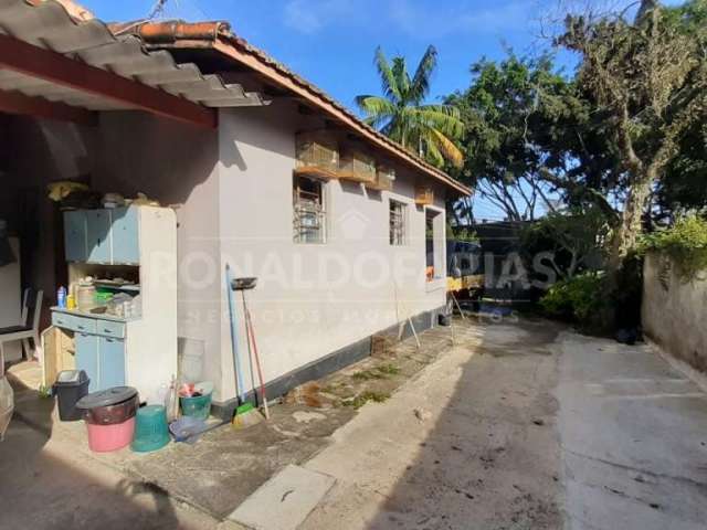 Terreno a venda com 480 metros quadrados com casa na Vila São José