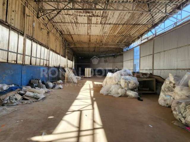 Galpão Industrial para Alugar no Bairro do Vila São José com 1.500 m² Construídos