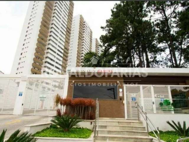 Apartamento de 180m² com 3 dormitórios e 2 vagas à venda no condomínio Green Village / Interlagos