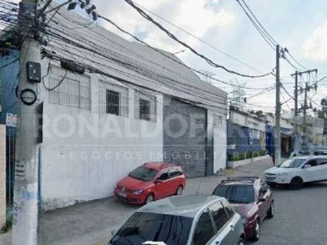 Galpão para alugar no Bairro do Grajau Ideal para Igreja 630 m² a.u