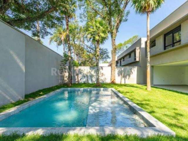 Casa à Venda em Condominíno Hipíca Max Garden com 4 Suítes 6 Vagas de Garagem