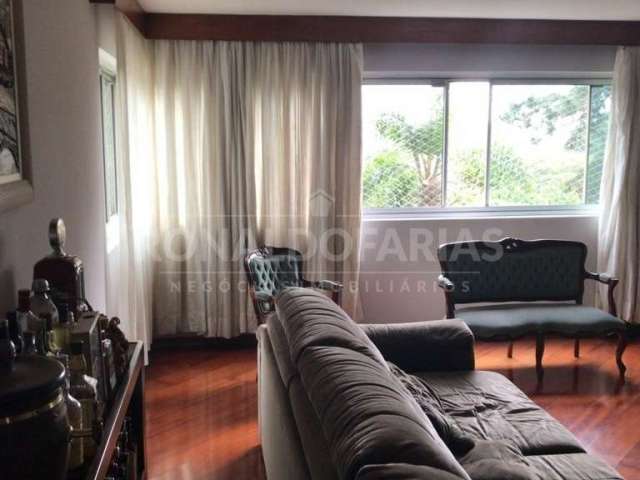 Apartamento à venda 4 dormitórios sendo 3 suítes 2 vagas 181 m² área útil região de interlagos!!!