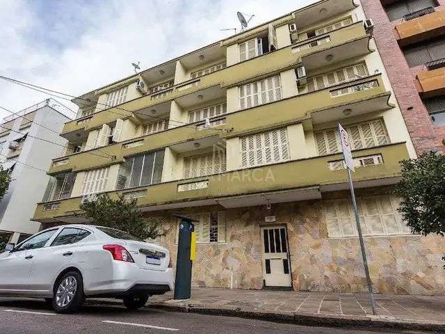 Apartamento de três quartos no bairro Santana