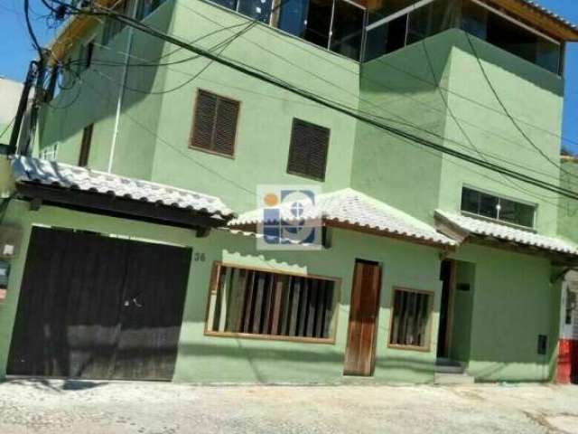 Casa Sobrado Excelente Localização, proximo a Praia do Forte.