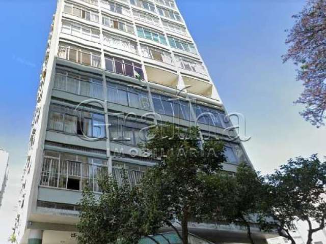 Apartamento com 3 quartos à venda na Rua Duque de Caxias, 925, Centro Histórico, Porto Alegre por R$ 600.000