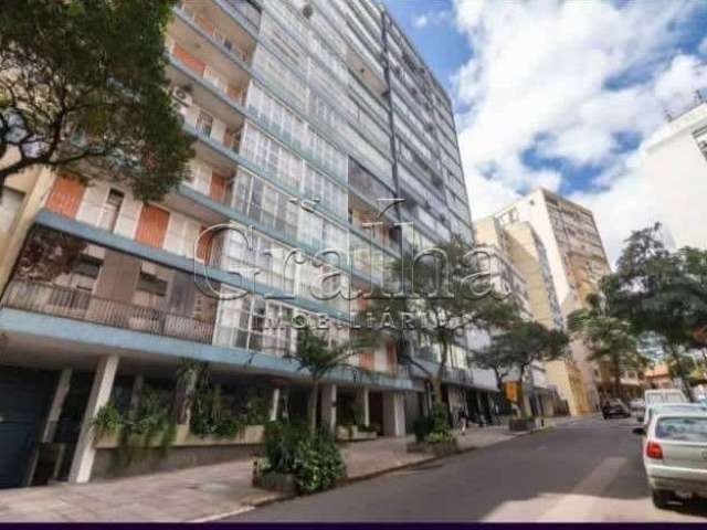 Apartamento com 3 quartos à venda na Rua Duque de Caxias, 830, Centro Histórico, Porto Alegre por R$ 600.000