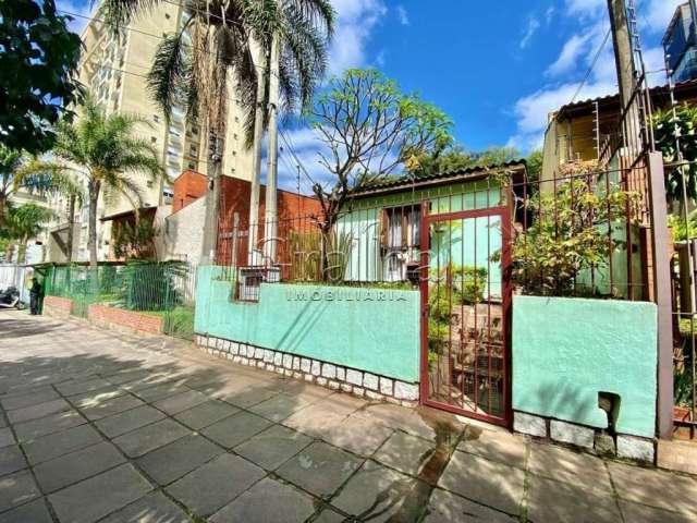 Casa com 4 quartos à venda na Avenida Coronel Lucas de Oliveira, 2591, Petrópolis, Porto Alegre por R$ 1.299.000