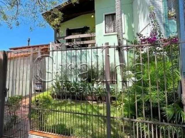 Casa com 3 quartos à venda na Rua Monsenhor Veras, 671, Santana, Porto Alegre por R$ 1.000.000