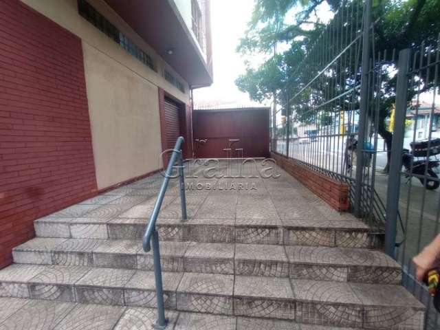 Apartamento com 3 quartos à venda na Rua Oscar Schneider, 10, Medianeira, Porto Alegre por R$ 265.000